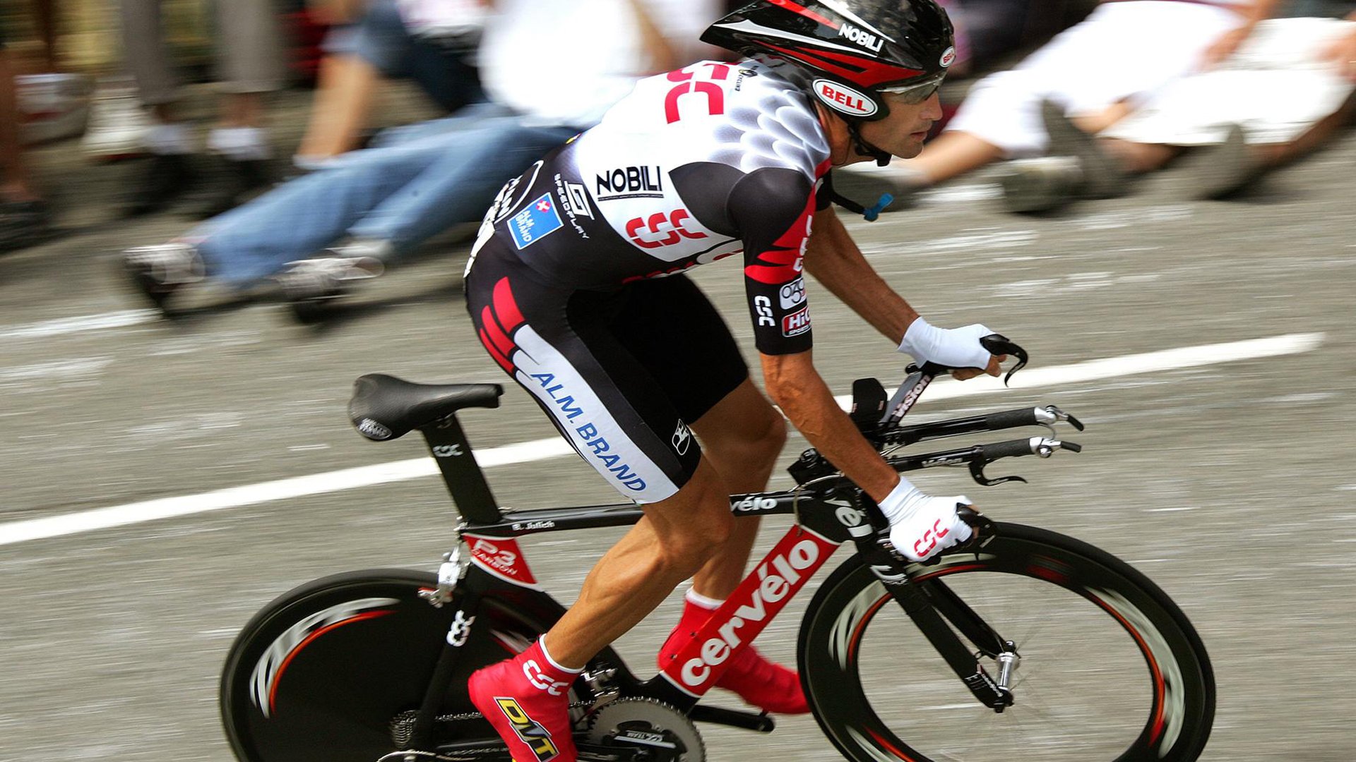 德甲争冠夜，苏亚雷斯用统治写下最意外的注脚