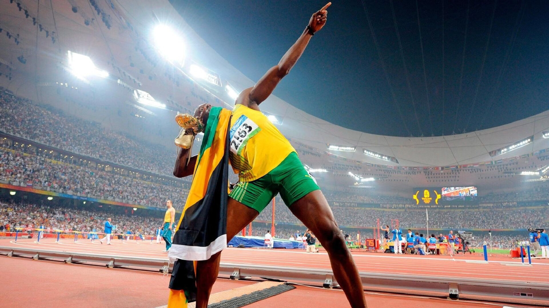 西亚卡姆爆发，雄鹿最后时刻击败广东队，当NBA的雇佣兵遇见CBA的王朝